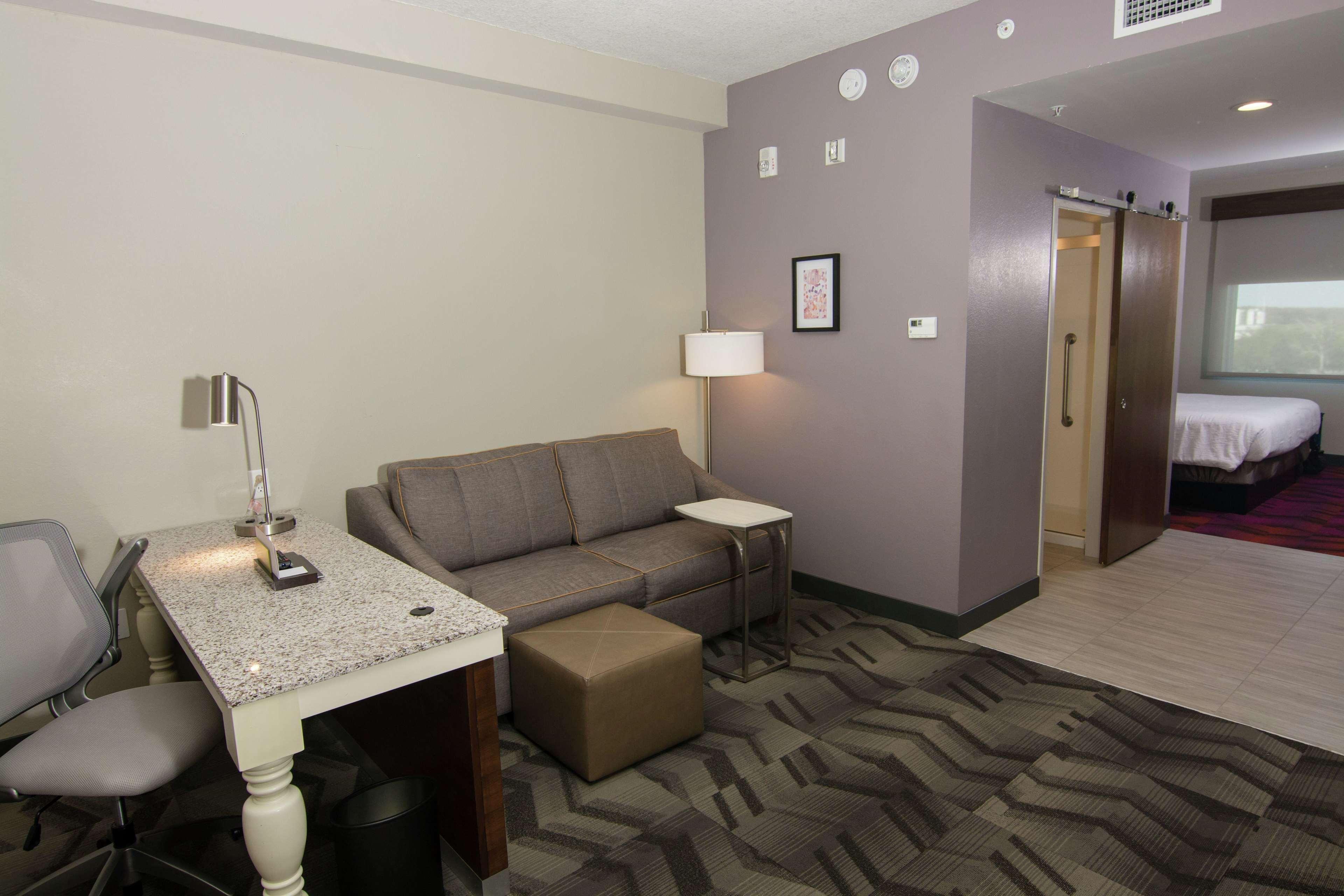 Hilton Garden Inn Tampa Suncoast Parkway Lutz Exterior photo