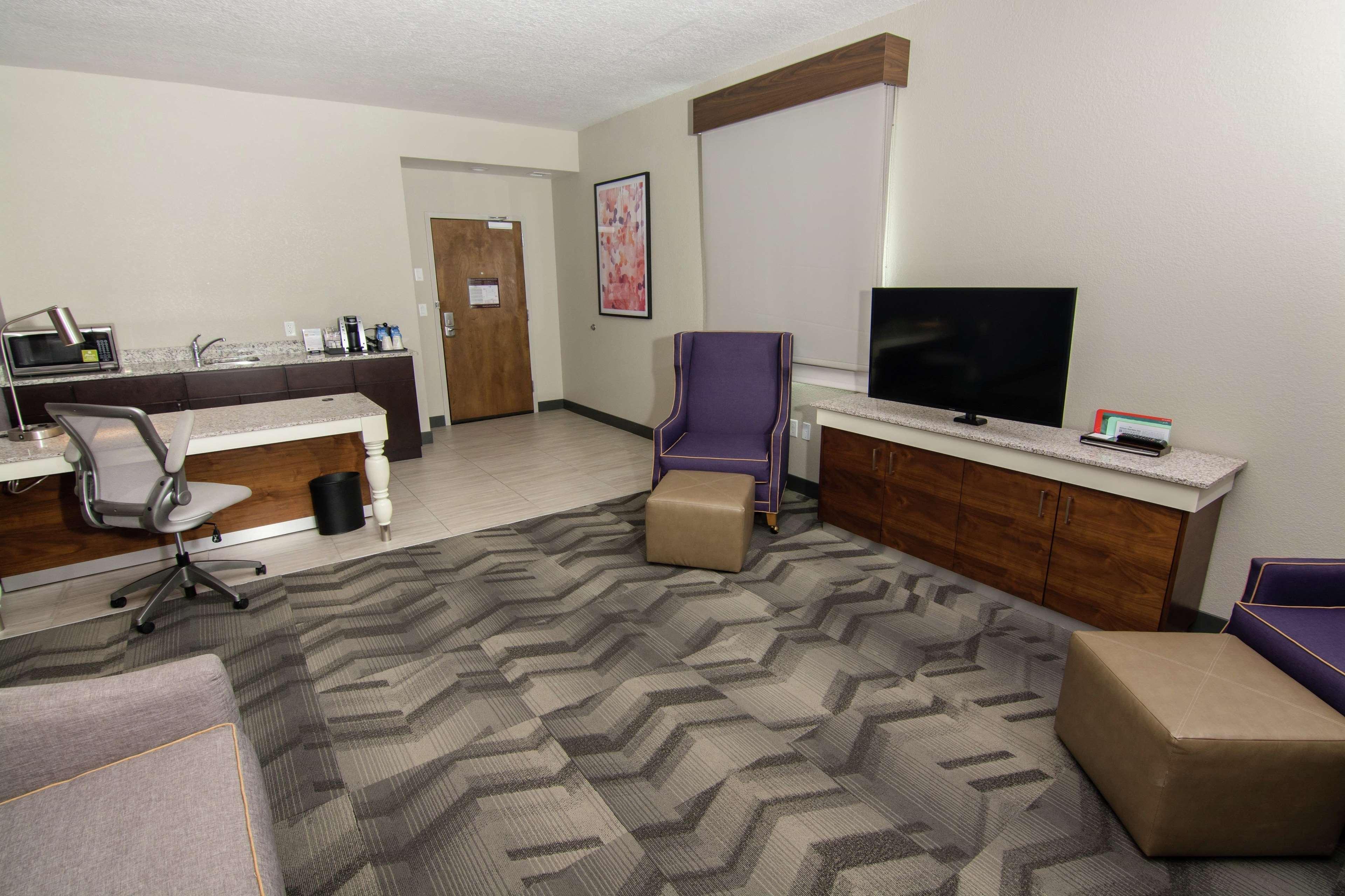 Hilton Garden Inn Tampa Suncoast Parkway Lutz Exterior photo