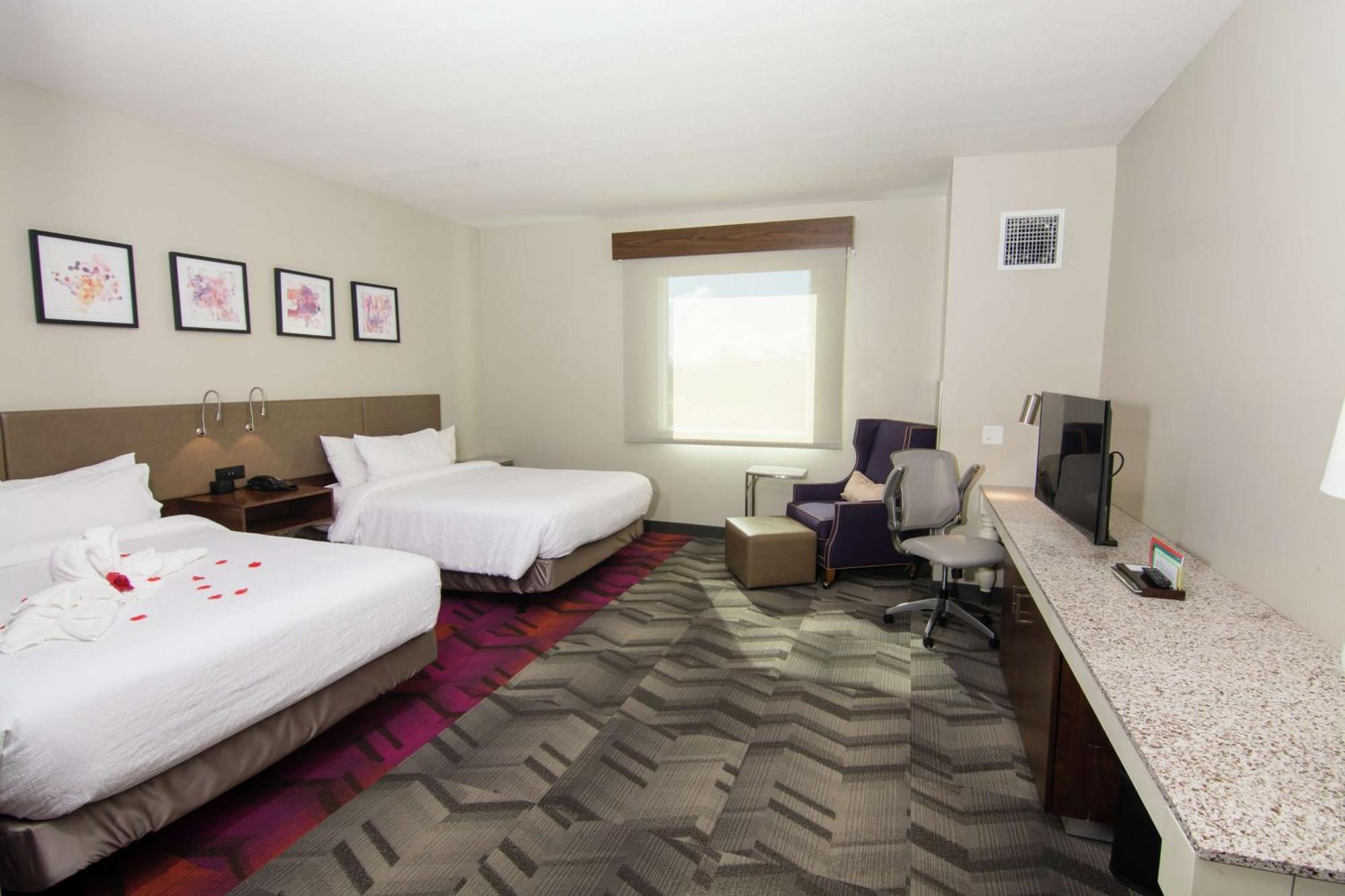 Hilton Garden Inn Tampa Suncoast Parkway Lutz Exterior photo