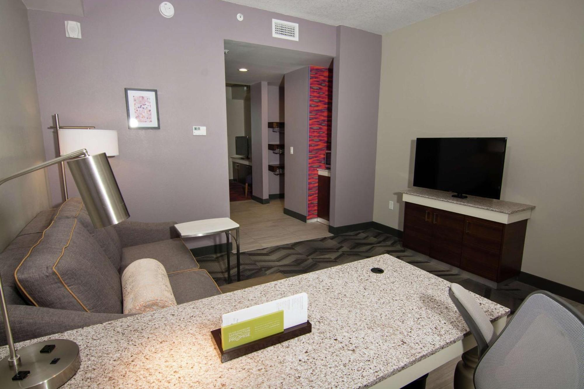 Hilton Garden Inn Tampa Suncoast Parkway Lutz Exterior photo